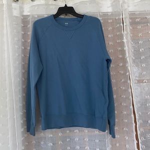 Uniqlo sweatshirt